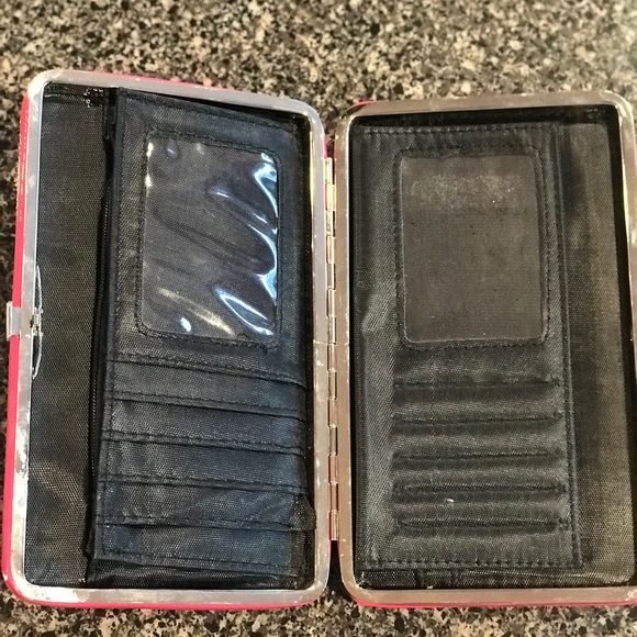 Pink rose studded wallet - Picture 3 of 4